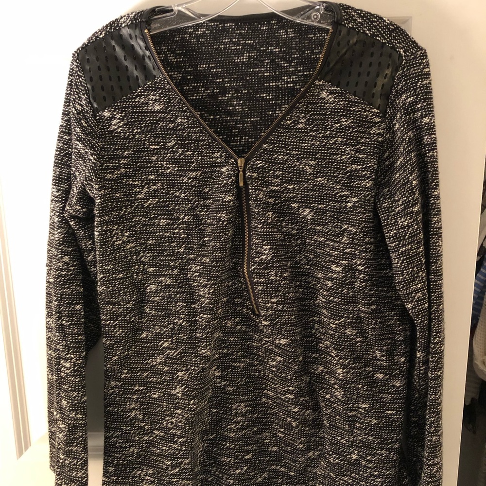 One of a kind top!